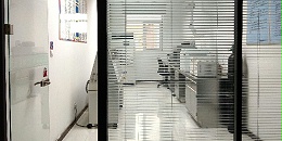 通过实验检验出来的产品更有说服力，欧格曼涂料实践检验自己的产品