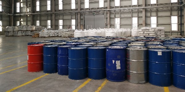 选择适合自己使用的漆膜厚度，欧格曼涂料让你的使用效果好