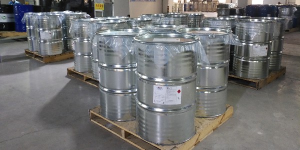 有效预防彩钢板易褪色的方式是选用欧格曼涂料进行彩涂